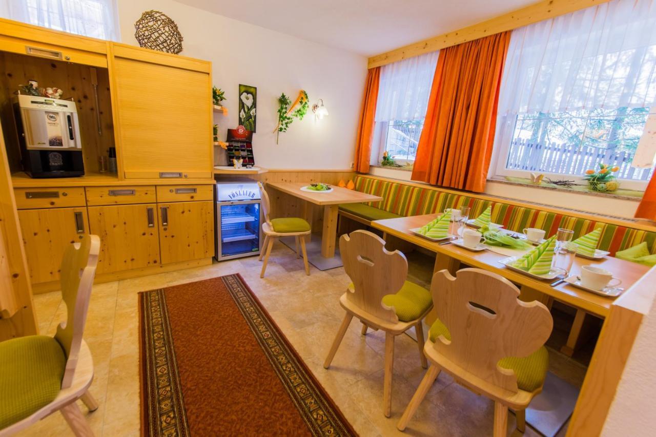 Gaestehaus Maria - Privatzimmer Nassereith Exterior photo